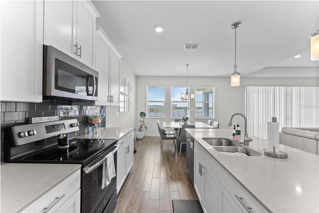 For Rent: $3,500 (4 beds, 3 baths, 2655 Square Feet)