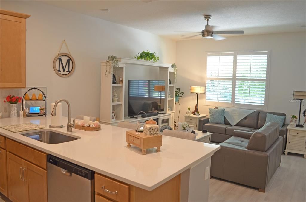 For Sale: $425,000 (3 beds, 2 baths, 1476 Square Feet)