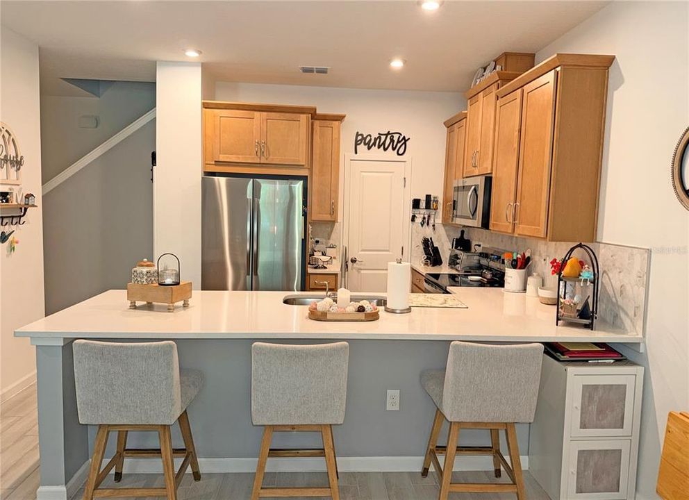 For Sale: $425,000 (3 beds, 2 baths, 1476 Square Feet)