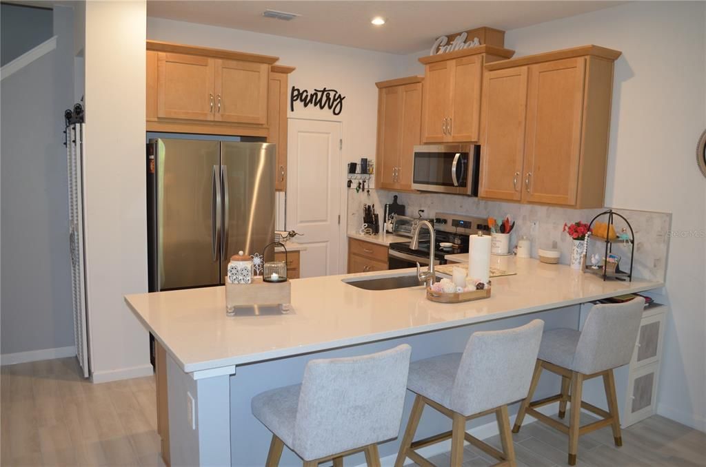 For Sale: $425,000 (3 beds, 2 baths, 1476 Square Feet)
