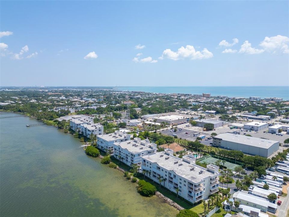 For Sale: $400,000 (3 beds, 2 baths, 2055 Square Feet)