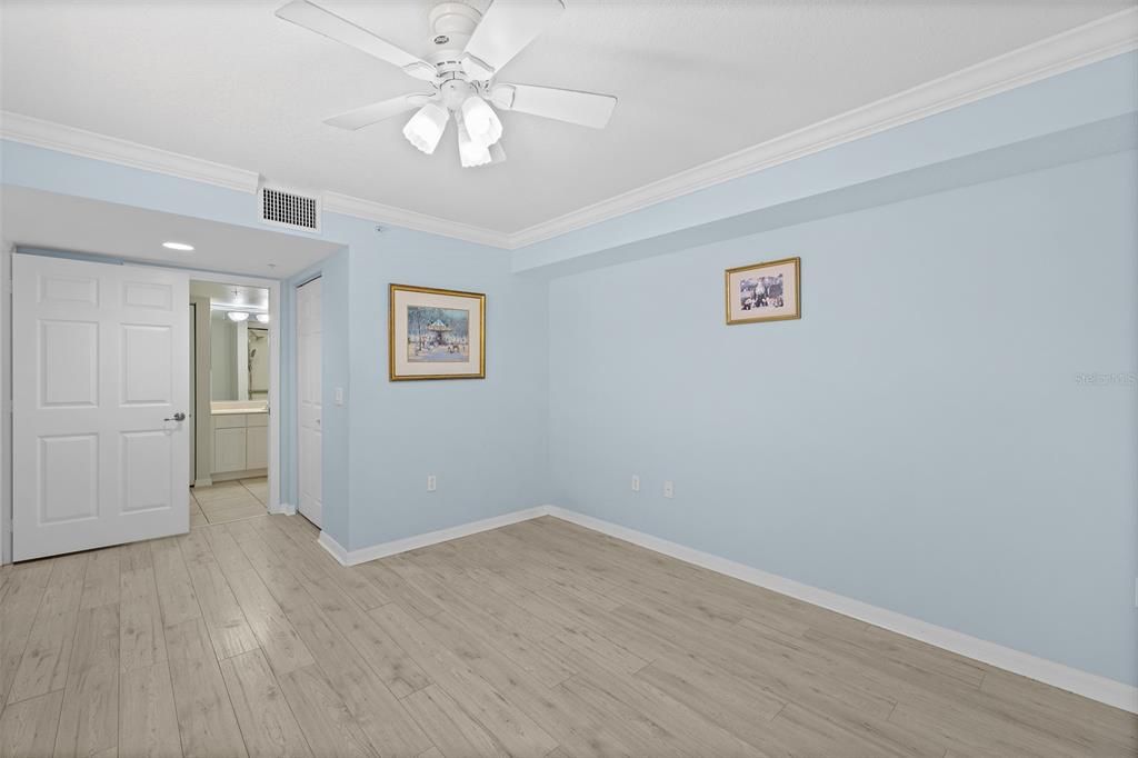 For Sale: $400,000 (3 beds, 2 baths, 2055 Square Feet)