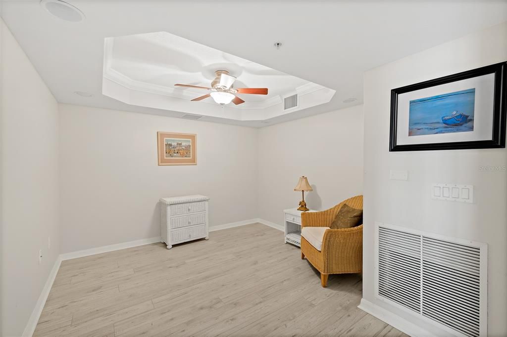 For Sale: $400,000 (3 beds, 2 baths, 2055 Square Feet)