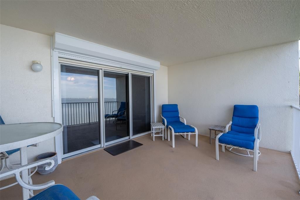 For Sale: $400,000 (3 beds, 2 baths, 2055 Square Feet)