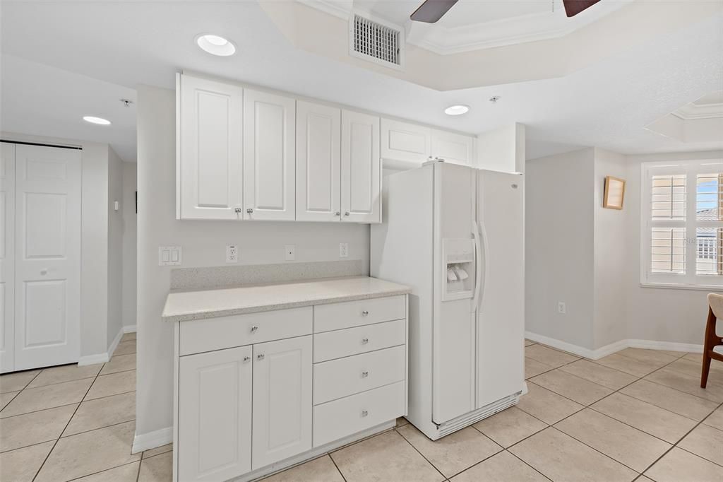 For Sale: $400,000 (3 beds, 2 baths, 2055 Square Feet)