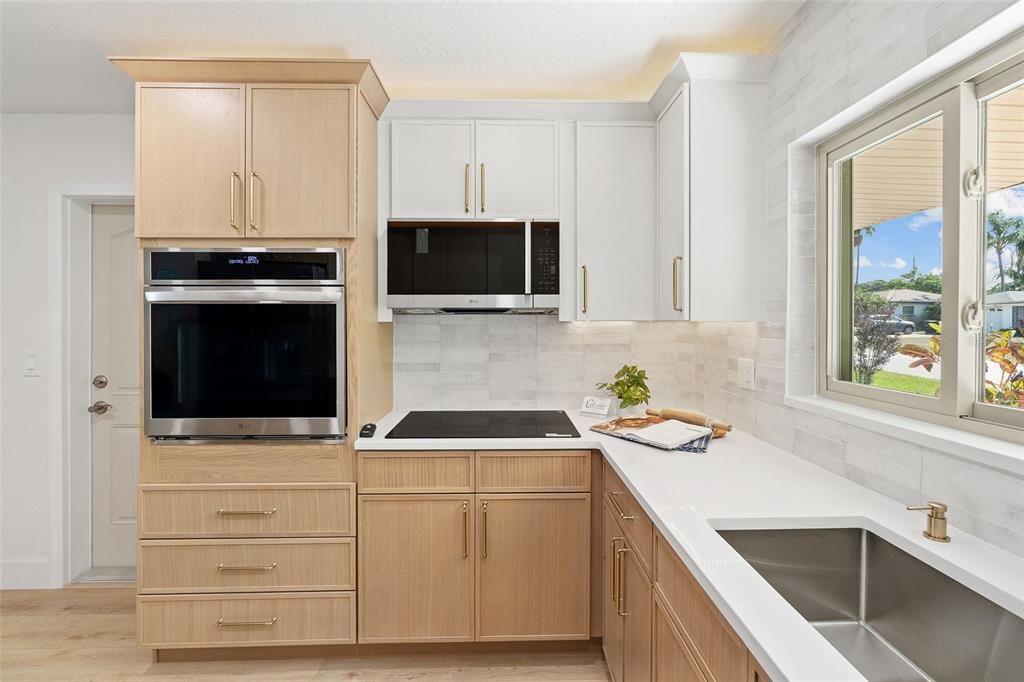 На продажу: $579,000 (3 спален, 2 ванн, 1654 Квадратных фут)
