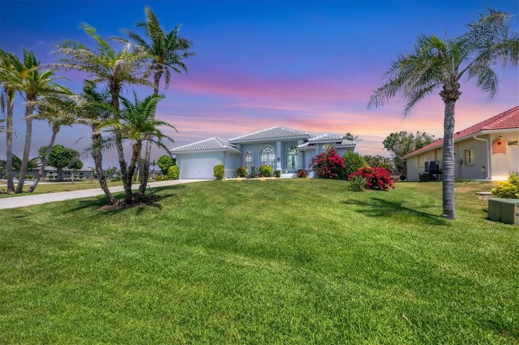 For Rent: $2,700 (3 beds, 2 baths, 1786 Square Feet)
