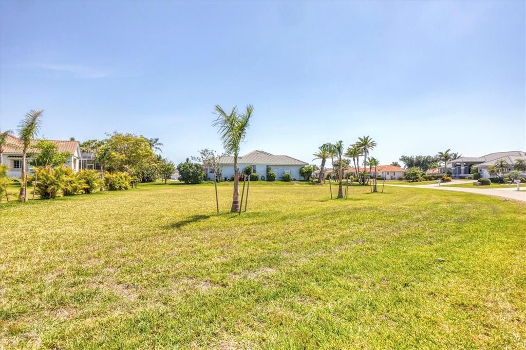 For Rent: $2,700 (3 beds, 2 baths, 1786 Square Feet)