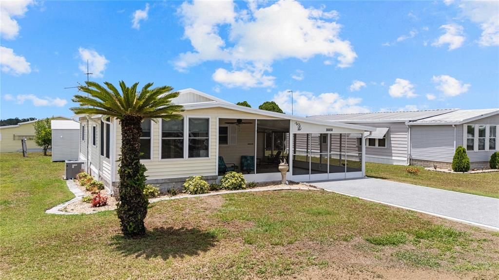 На продажу: $179,900 (2 спален, 1 ванн, 768 Квадратных фут)