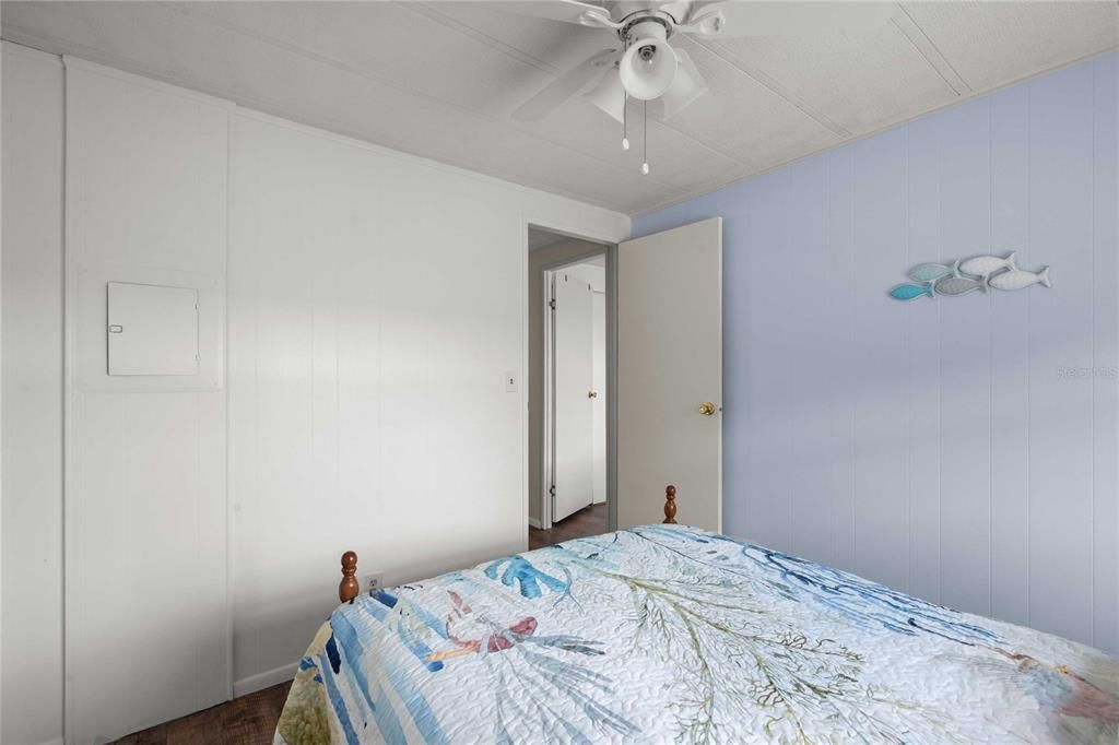 На продажу: $179,900 (2 спален, 1 ванн, 768 Квадратных фут)