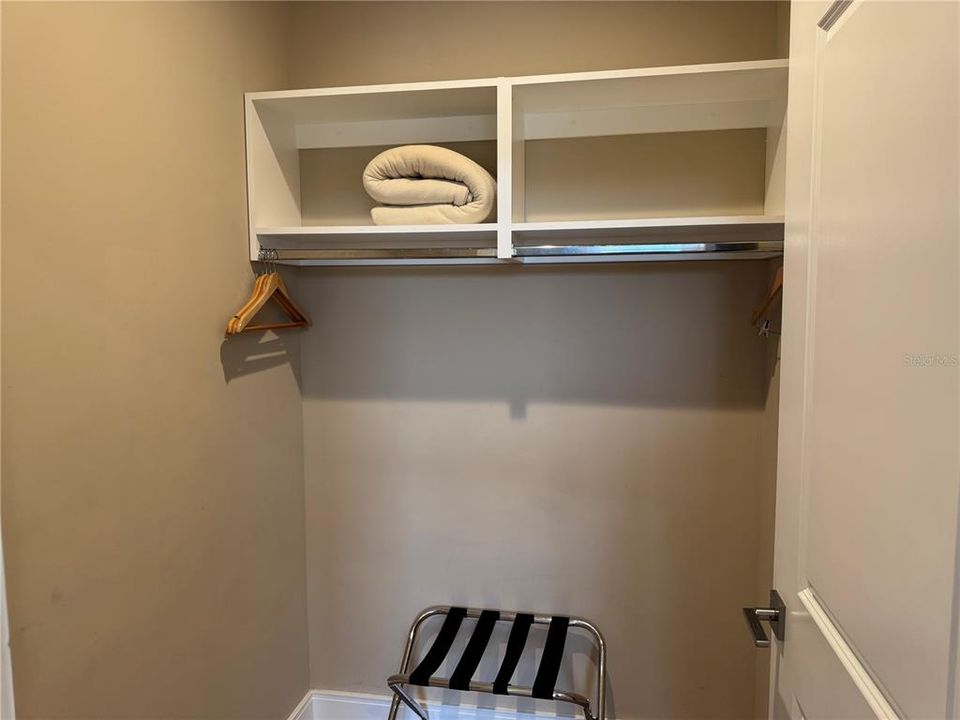 En Venta: $489,999 (4 camas, 4 baños, 2356 Pies cuadrados)