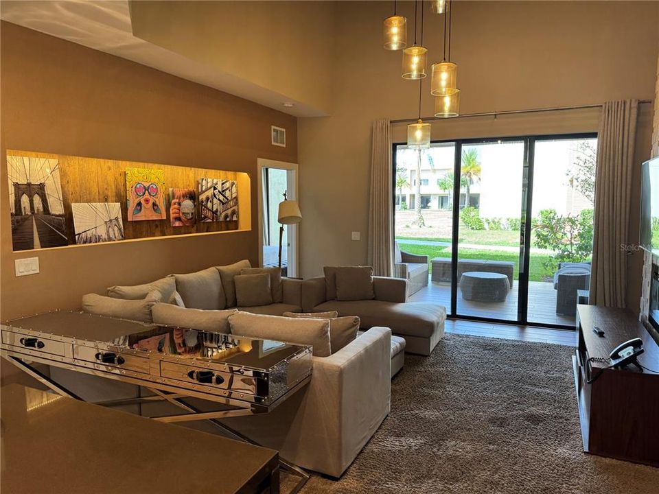 En Venta: $489,999 (4 camas, 4 baños, 2356 Pies cuadrados)