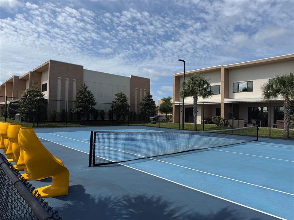 En Venta: $489,999 (4 camas, 4 baños, 2356 Pies cuadrados)