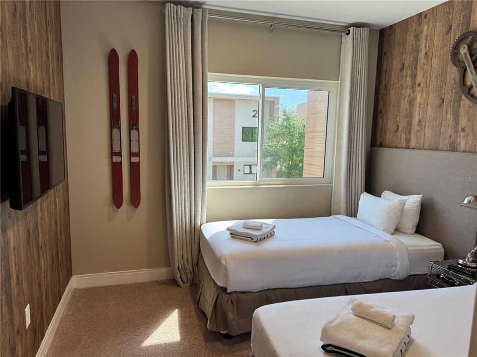 En Venta: $489,999 (4 camas, 4 baños, 2356 Pies cuadrados)