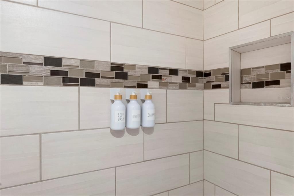На продажу: $499,000 (3 спален, 2 ванн, 1802 Квадратных фут)