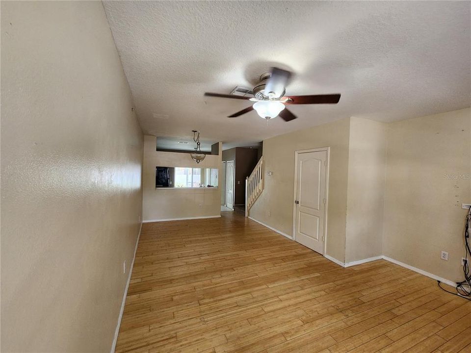 For Rent: $1,800 (2 beds, 2 baths, 1184 Square Feet)