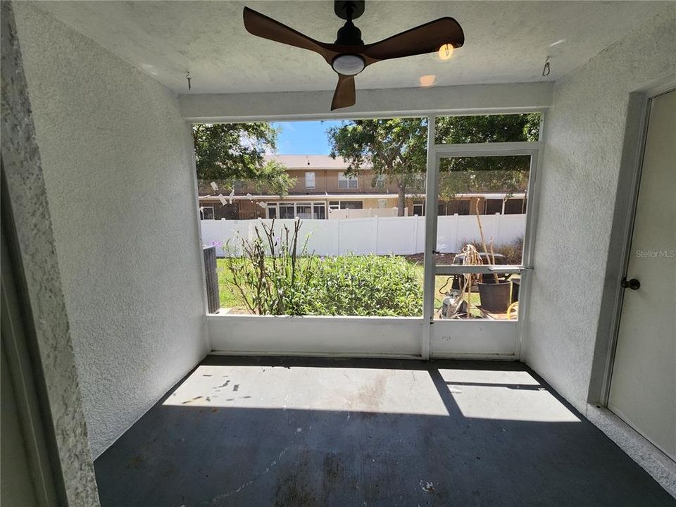 For Rent: $1,800 (2 beds, 2 baths, 1184 Square Feet)