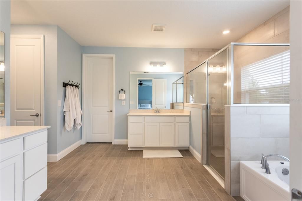 For Sale: $525,000 (4 beds, 3 baths, 2657 Square Feet)