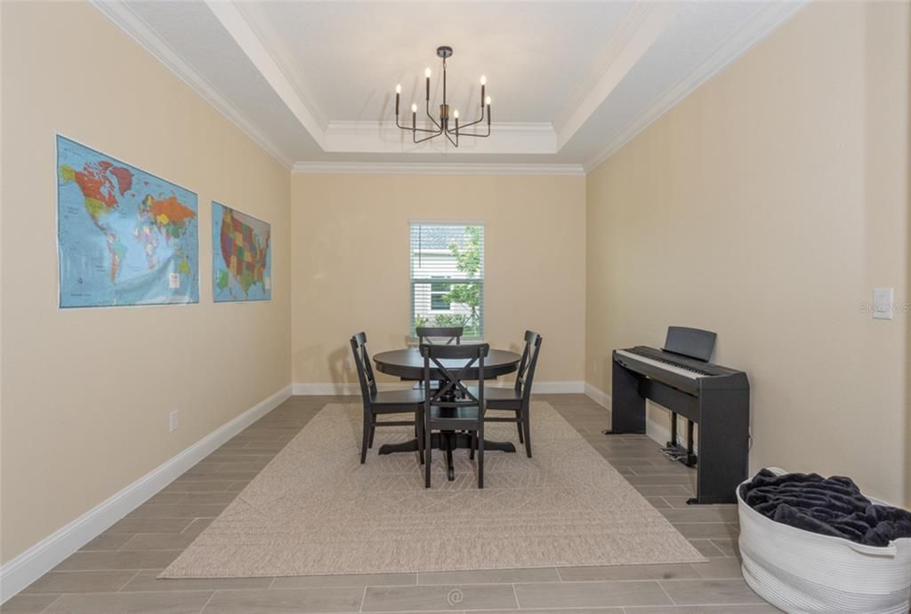 For Sale: $525,000 (4 beds, 3 baths, 2657 Square Feet)