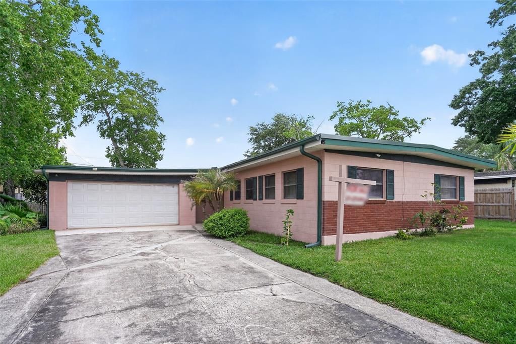 For Sale: $339,000 (3 beds, 2 baths, 1767 Square Feet)
