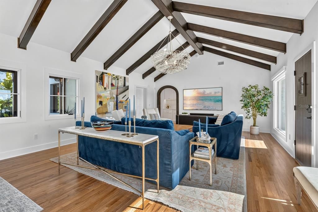 For Sale: $1,795,000 (3 beds, 3 baths, 2351 Square Feet)