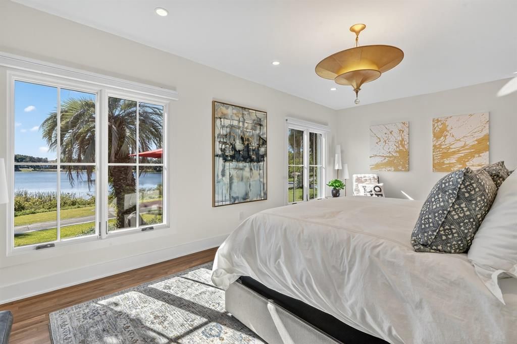 For Sale: $1,795,000 (3 beds, 3 baths, 2351 Square Feet)