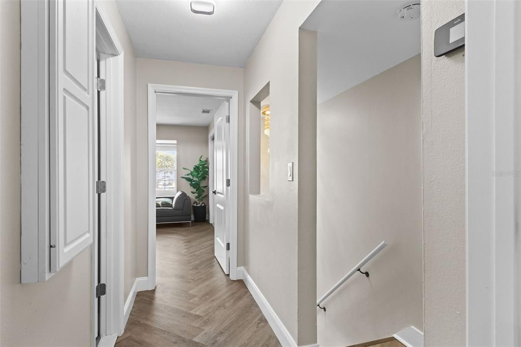 En Venta: $299,500 (3 camas, 2 baños, 1320 Pies cuadrados)