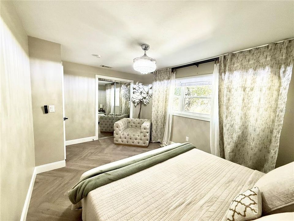En Venta: $299,500 (3 camas, 2 baños, 1320 Pies cuadrados)