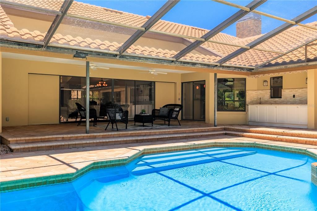 For Sale: $1,400,000 (4 beds, 3 baths, 4245 Square Feet)