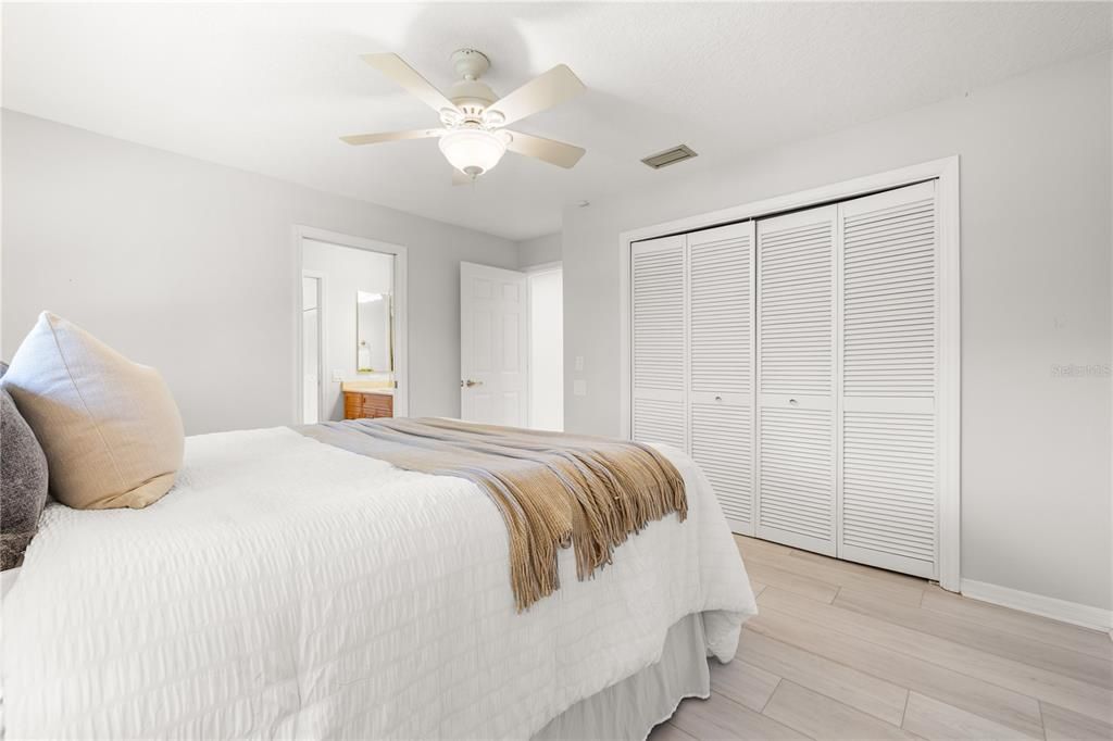 For Sale: $1,400,000 (4 beds, 3 baths, 4245 Square Feet)
