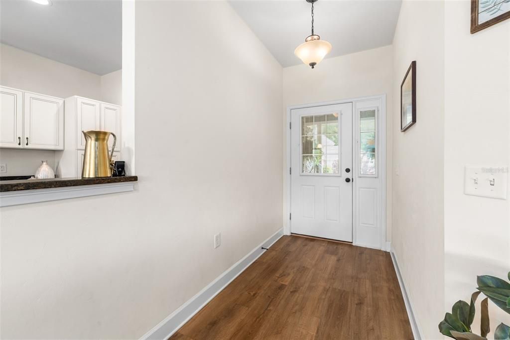 For Sale: $319,000 (4 beds, 2 baths, 1623 Square Feet)