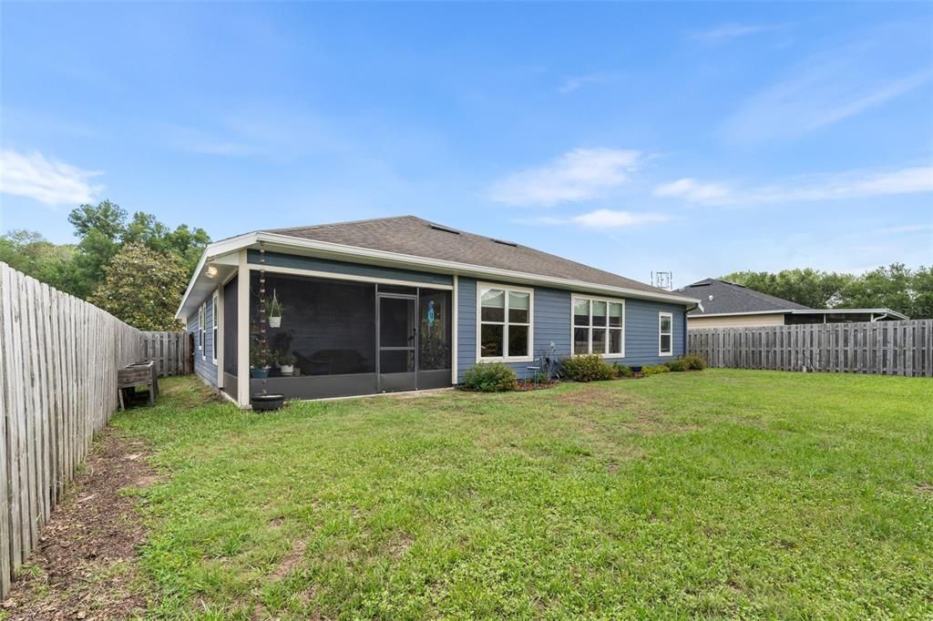 For Sale: $319,000 (4 beds, 2 baths, 1623 Square Feet)