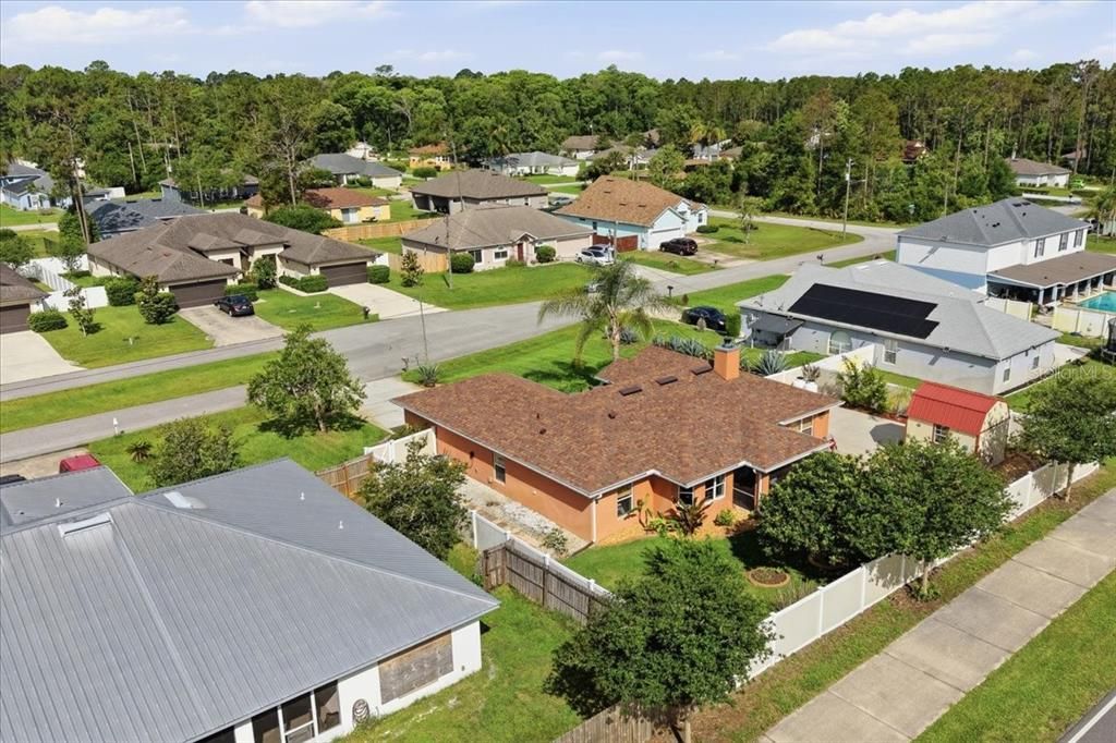 На продажу: $329,900 (3 спален, 2 ванн, 1614 Квадратных фут)