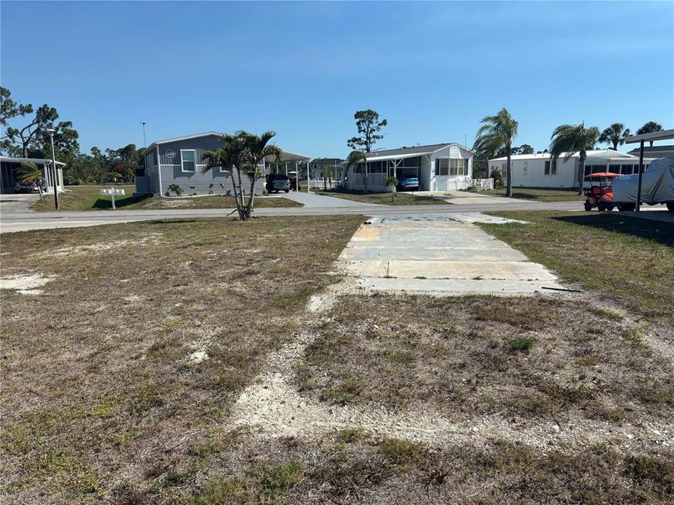 En Venta: $17,500 (0.11 acres)