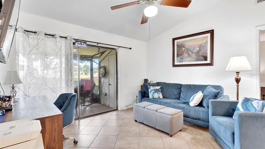 En Venta: $237,900 (2 camas, 2 baños, 1066 Pies cuadrados)