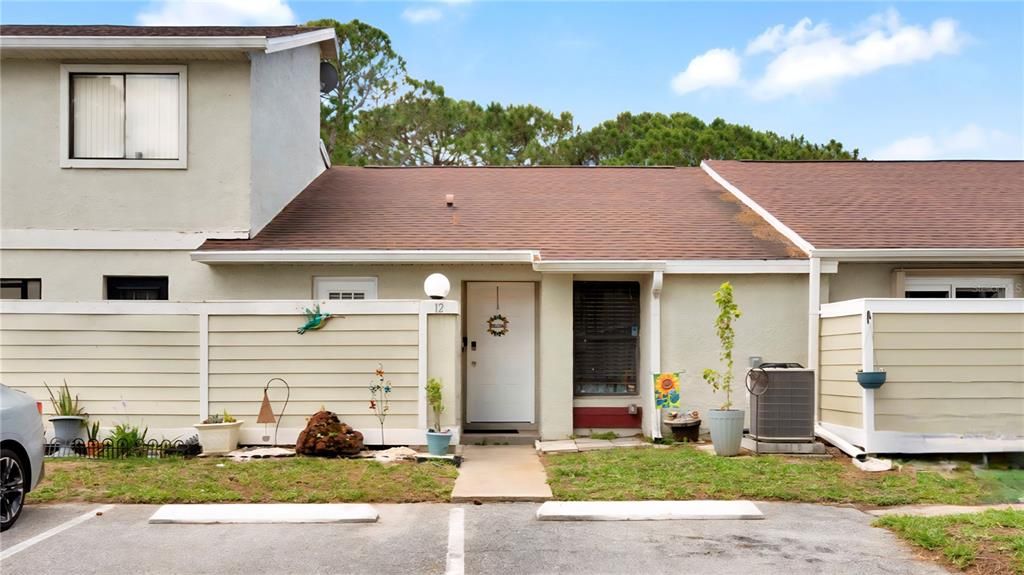 En Venta: $237,900 (2 camas, 2 baños, 1066 Pies cuadrados)