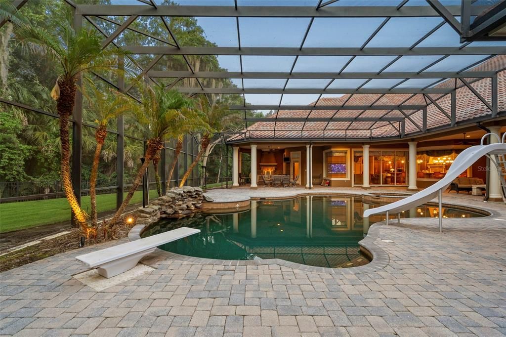En Venta: $4,499,000 (7 camas, 7 baños, 12006 Pies cuadrados)