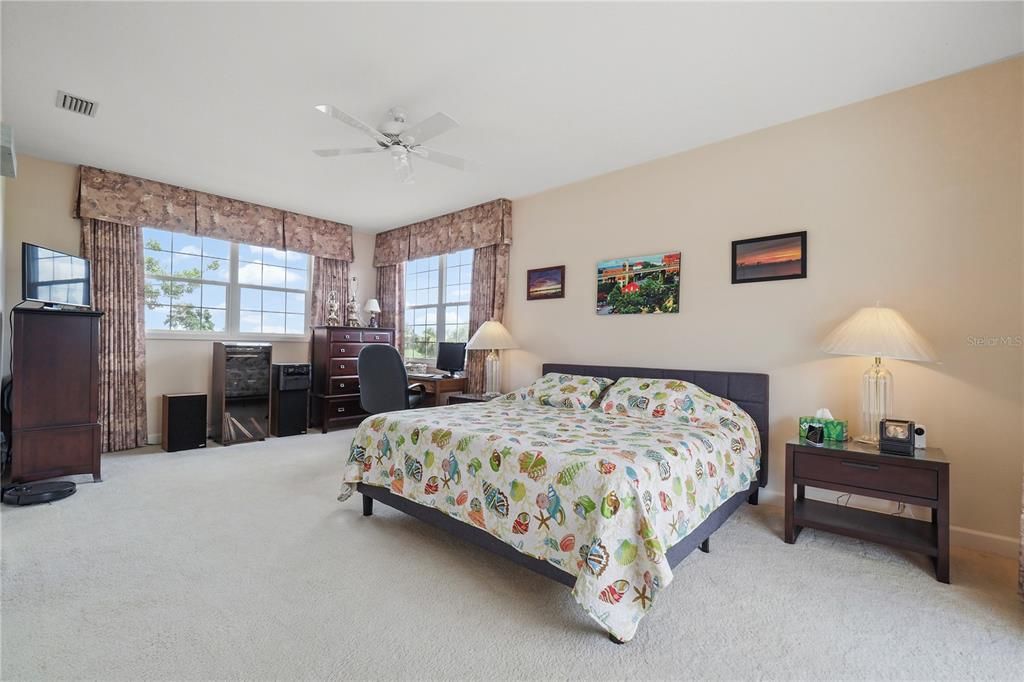 For Rent: $5,200 (4 beds, 4 baths, 3241 Square Feet)