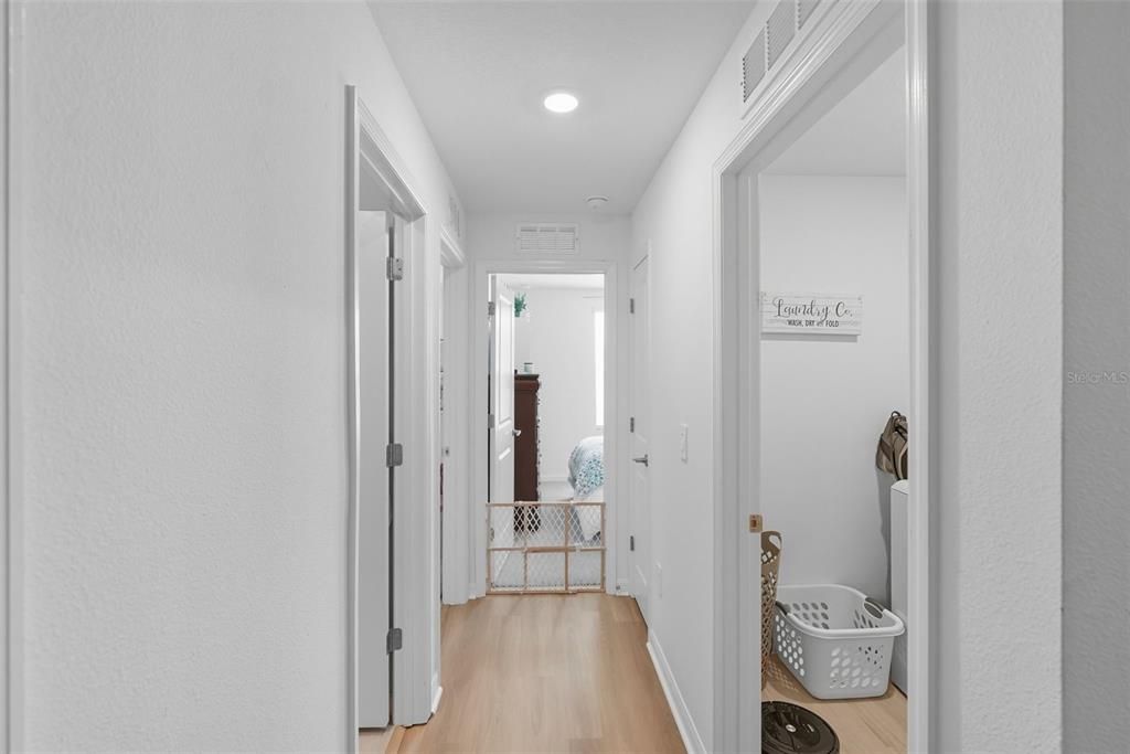 На продажу: $425,000 (4 спален, 2 ванн, 1870 Квадратных фут)