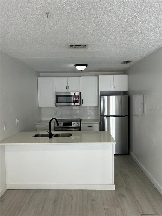 В аренду: $1,295 (2 спален, 2 ванн, 854 Квадратных фут)