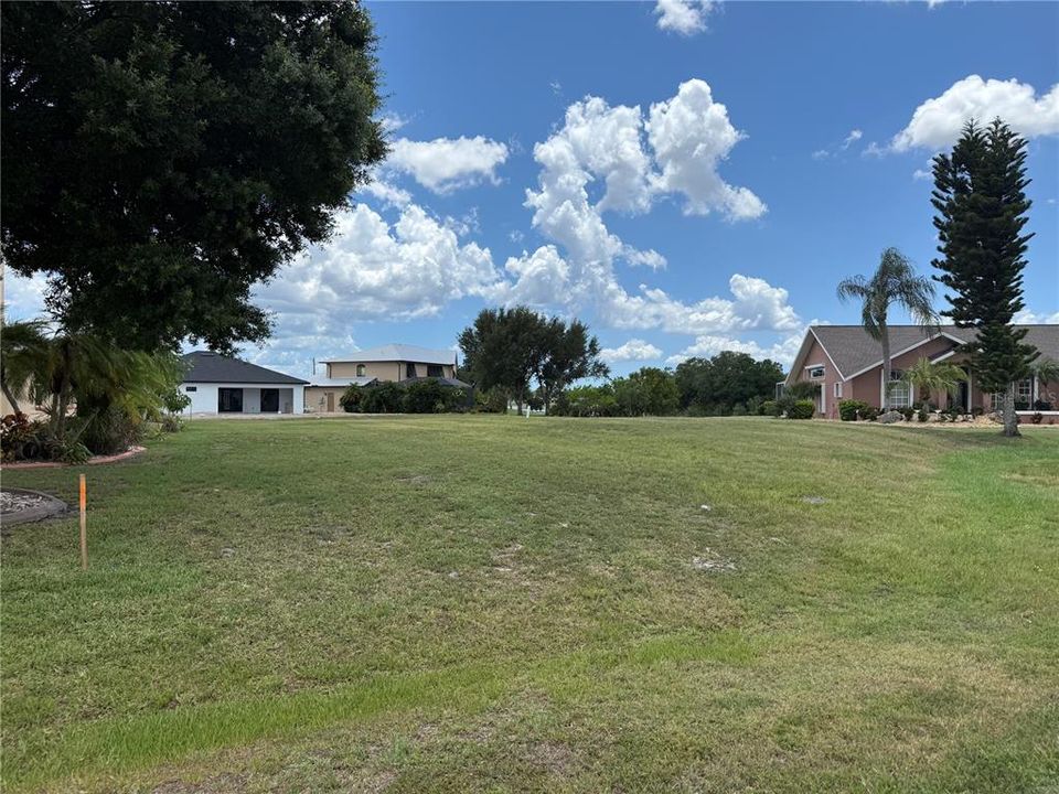 En Venta: $59,900 (0.25 acres)