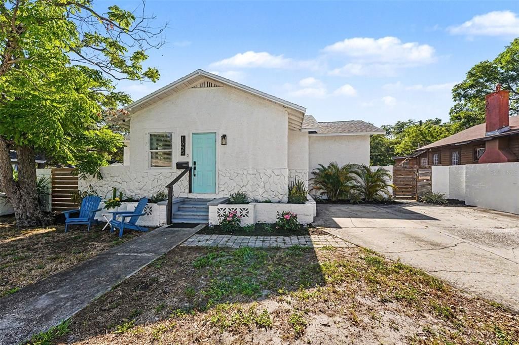 Activo con contrato: $315,000 (2 camas, 2 baños, 1173 Pies cuadrados)
