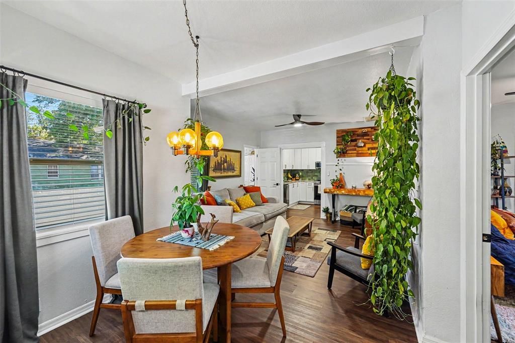 Activo con contrato: $315,000 (2 camas, 2 baños, 1173 Pies cuadrados)