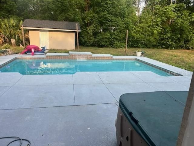 For Rent: $2,500 (3 beds, 2 baths, 2220 Square Feet)