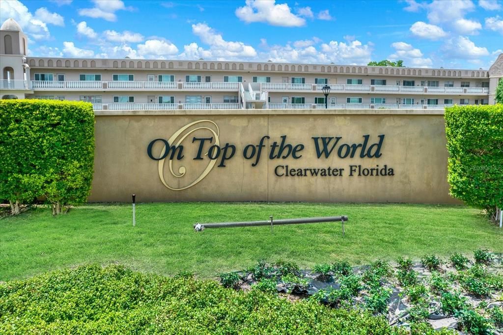 For Sale: $125,000 (1 beds, 1 baths, 825 Square Feet)