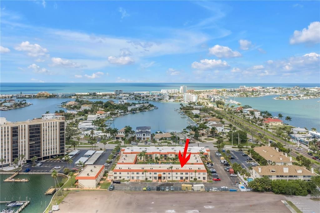 For Sale: $229,900 (2 beds, 1 baths, 760 Square Feet)
