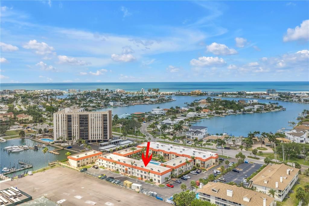 For Sale: $229,900 (2 beds, 1 baths, 760 Square Feet)