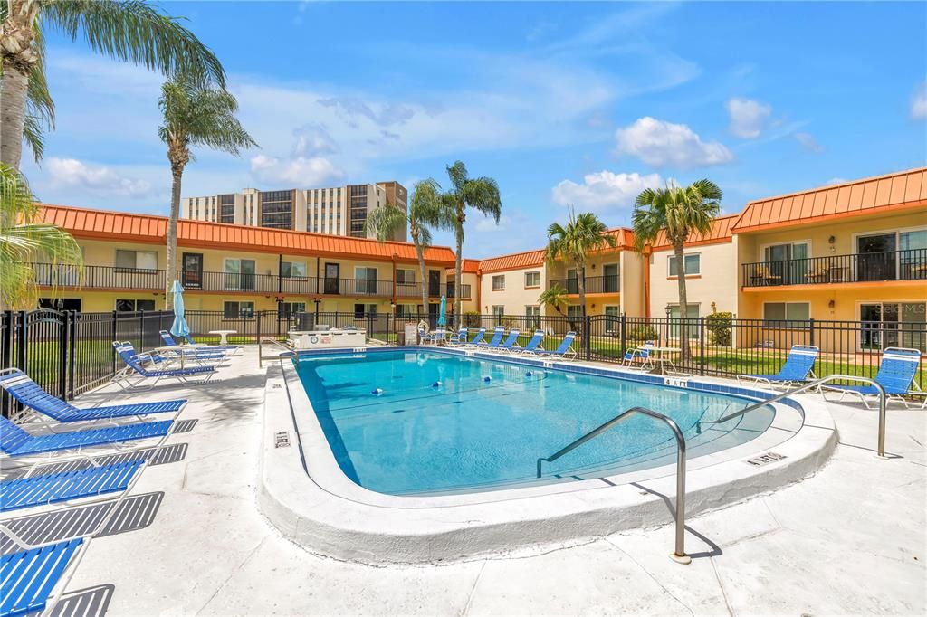 For Sale: $229,900 (2 beds, 1 baths, 760 Square Feet)