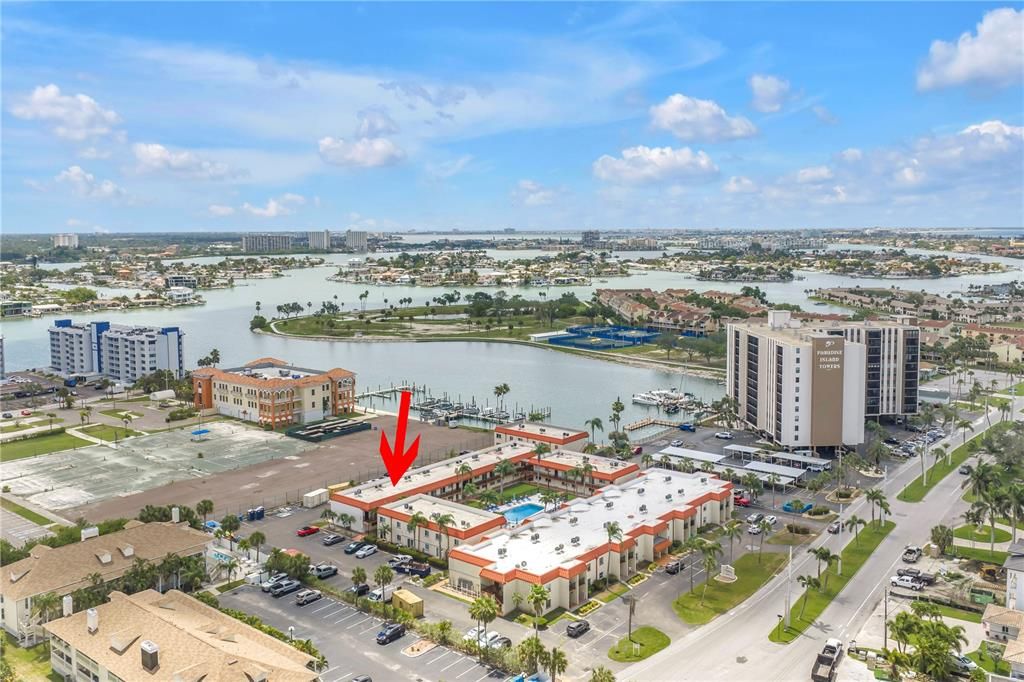 For Sale: $229,900 (2 beds, 1 baths, 760 Square Feet)
