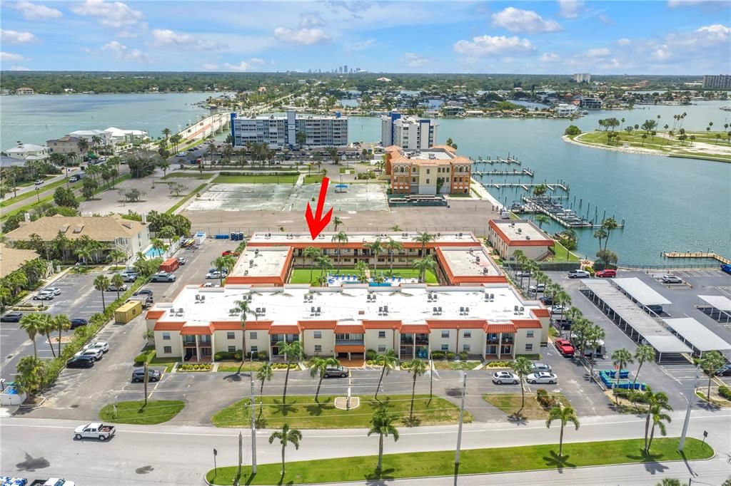 For Sale: $229,900 (2 beds, 1 baths, 760 Square Feet)